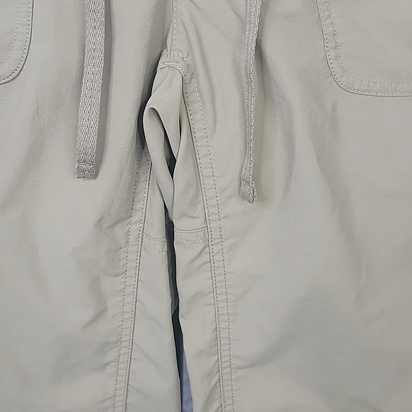 THE NORTH FACE Women's Khaki Nylon Adjustable Pants Size‎ 6 - Picture 4 of 13